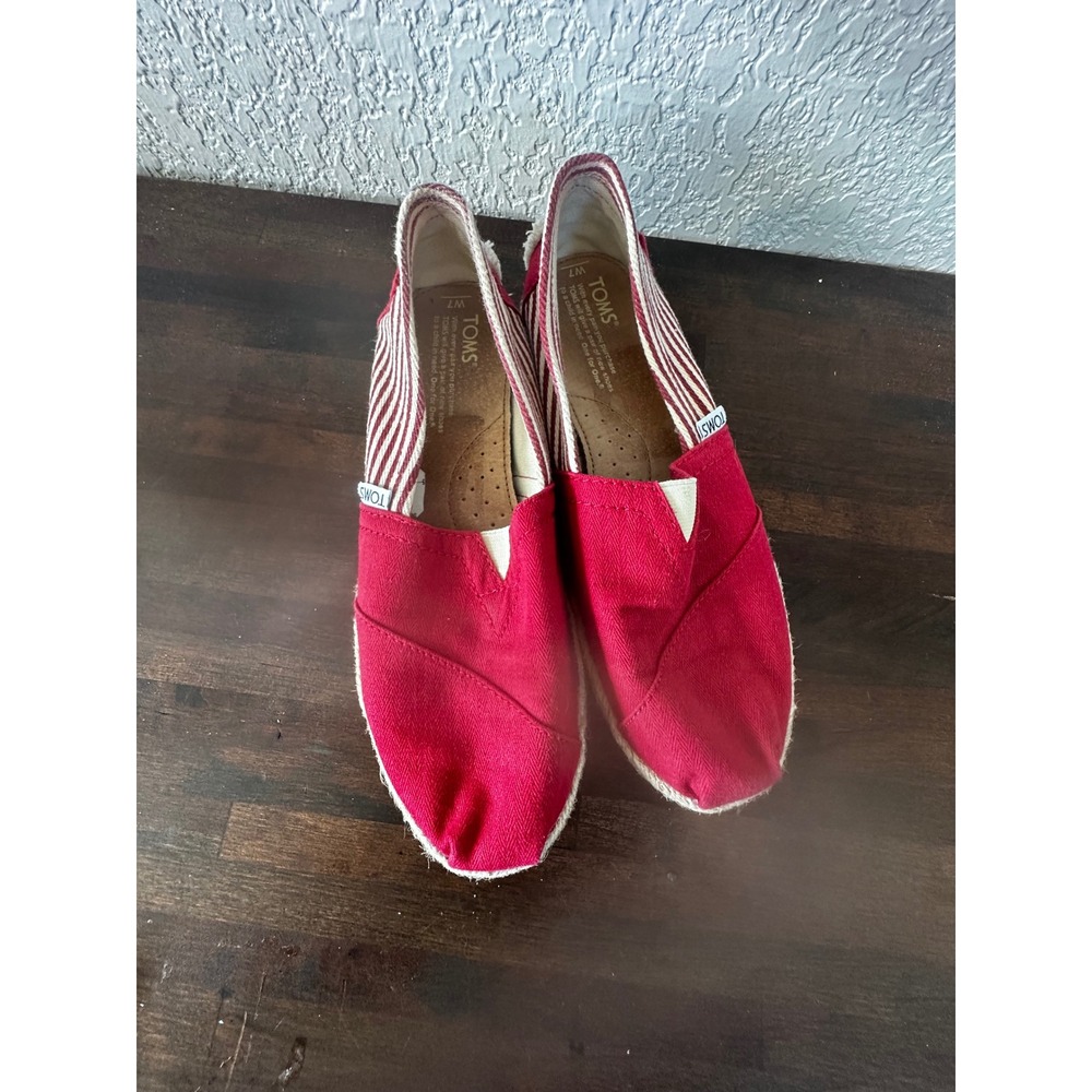 TOMS Women's Red Striped Canvas Espadrille‎ Flats Shoes Size 7